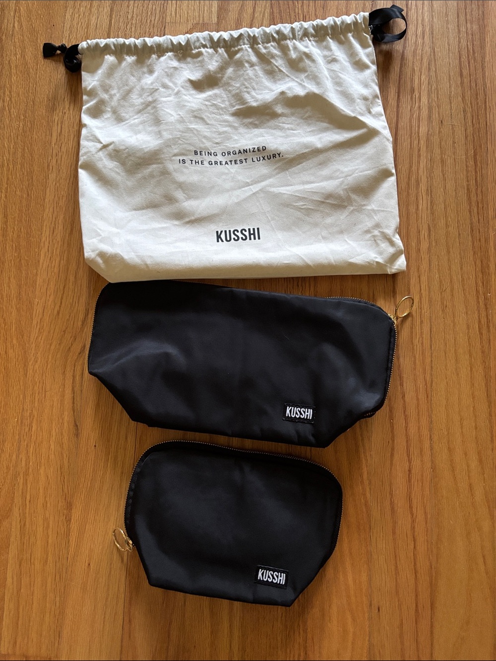 Kusshi Black Travel Organizer Pouches - Set of 2